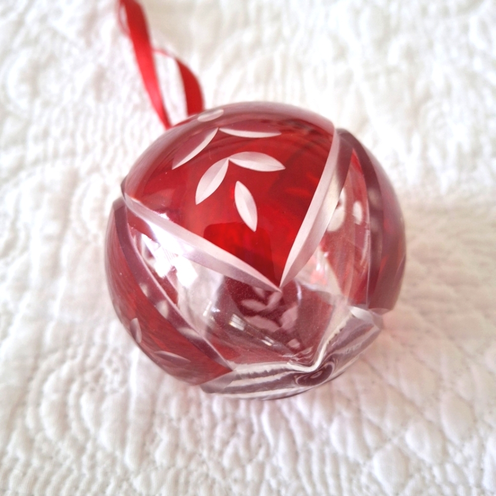 Lenox Crimson Splendor Ornament - Picture 5 of 7